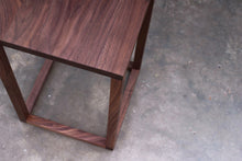 Load image into Gallery viewer, Minimalist Side Table